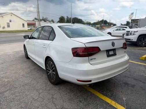 White 2016 Volkswagen Jetta 1.8T Sport