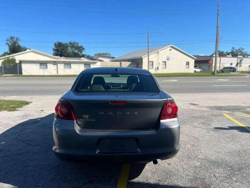2013 Dodge Avenger SE