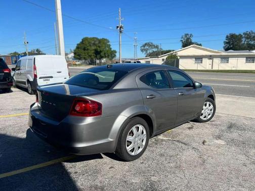 2013 Dodge Avenger SE