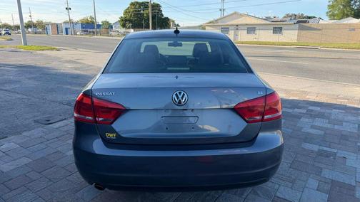 2014 Volkswagen Passat 2.5L SE