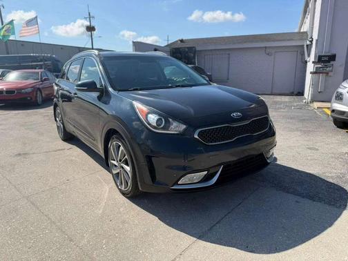 Deep Cerulean 2017 Kia Niro Touring