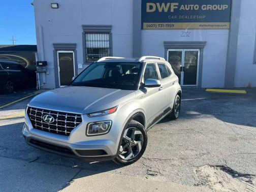 2023 Hyundai VENUE SEL