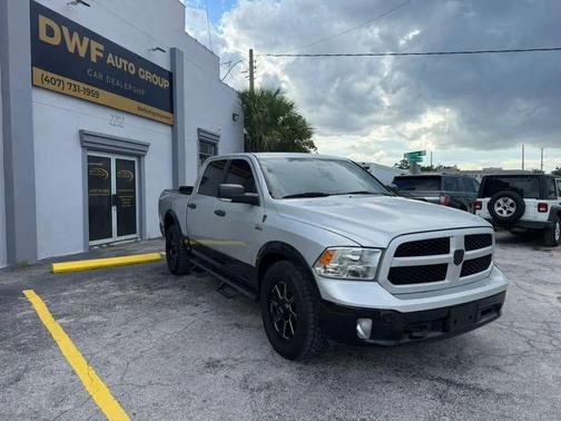 Bright Silver Metallic Clearcoat 2015 RAM 1500 Outdoorsman