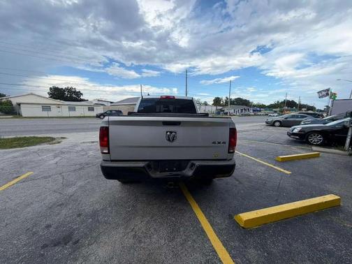Bright Silver Metallic Clearcoat 2015 RAM 1500 Outdoorsman