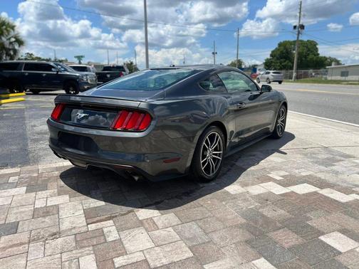 2017 Ford Mustang EcoBoost Premium