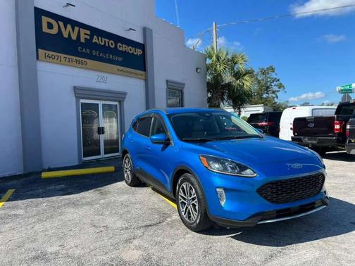 2020 Ford Escape SEL