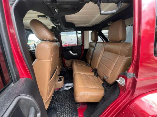 2012 Jeep Wrangler Unlimited Rubicon