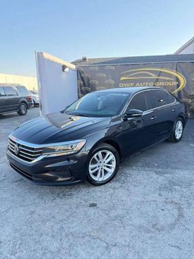 2020 Volkswagen Passat SE Sedan 4D