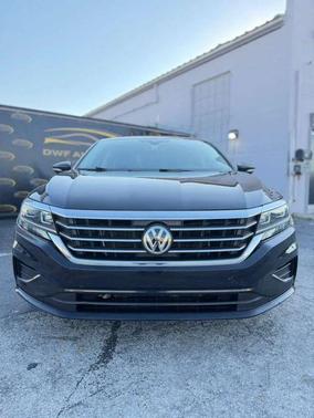 2020 Volkswagen Passat SE Sedan 4D