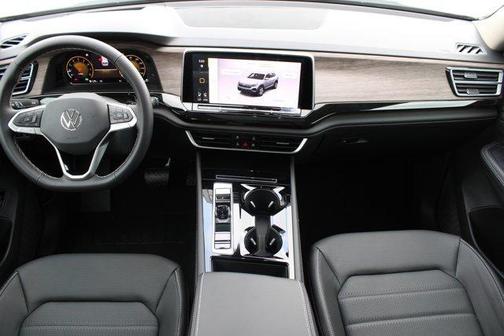 2025 Volkswagen Atlas 2.0T SEL