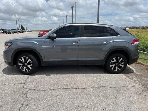 2022 Volkswagen Atlas Cross Sport 2.0T SE