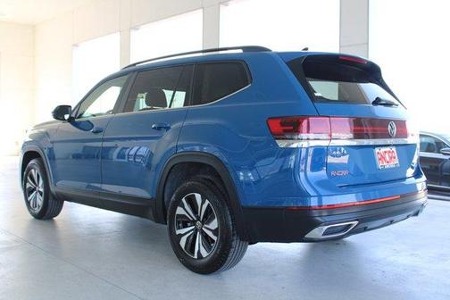 2025 Volkswagen Atlas 2.0T SE