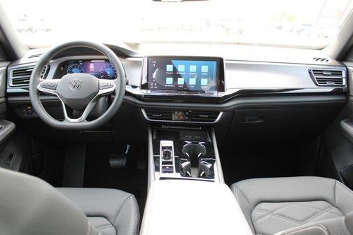 2025 Volkswagen Atlas Cross Sport 2.0T SE w/Technology