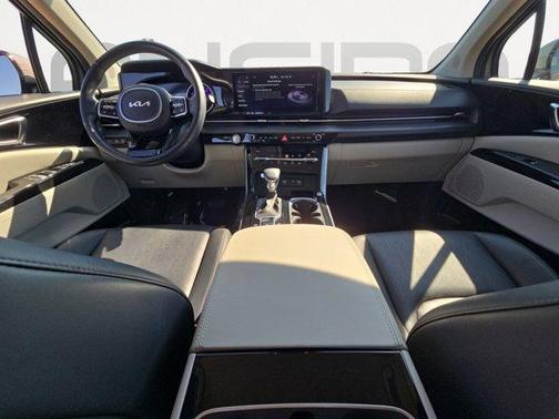 2023 Kia Carnival EX