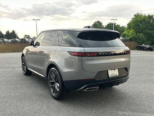 2025 Land Rover Range Rover Sport SE
