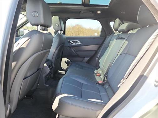 2026 Land Rover Range Rover Velar P250 SE R-Dynamic