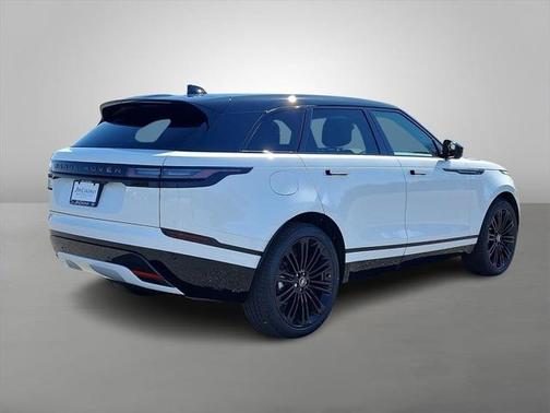2026 Land Rover Range Rover Velar P250 SE R-Dynamic