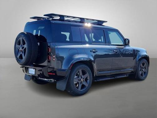 2025 Land Rover Defender 110 P400 X-Dynamic SE