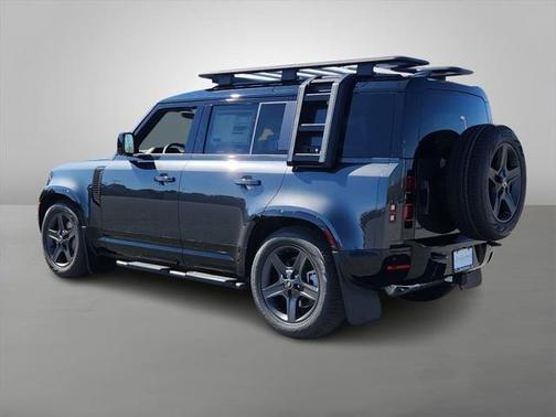 2025 Land Rover Defender 110 P400 X-Dynamic SE