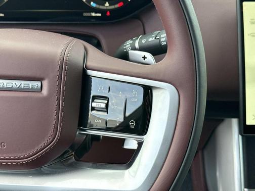 2026 Land Rover Range Rover P530 SE