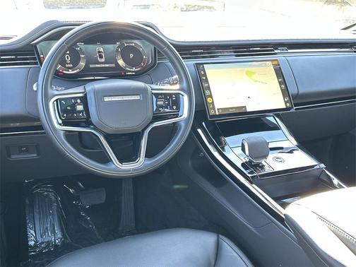2025 Land Rover Range Rover Sport SE
