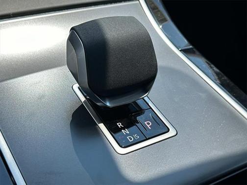 2026 Land Rover Range Rover Velar P250 S