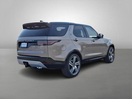 2025 Land Rover Discovery P360 Metropolitan Edition