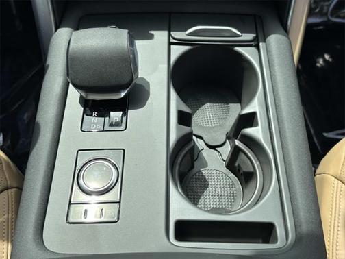 2025 Land Rover Discovery Metropolitan Edition