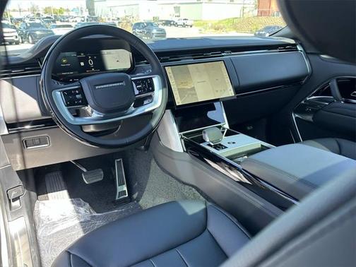2025 Land Rover Range Rover P530 Autobiography