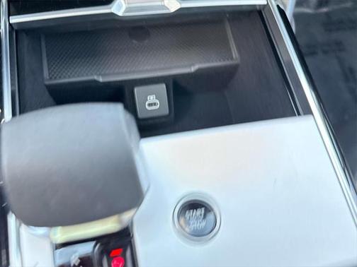 2025 Land Rover Range Rover P530 Autobiography