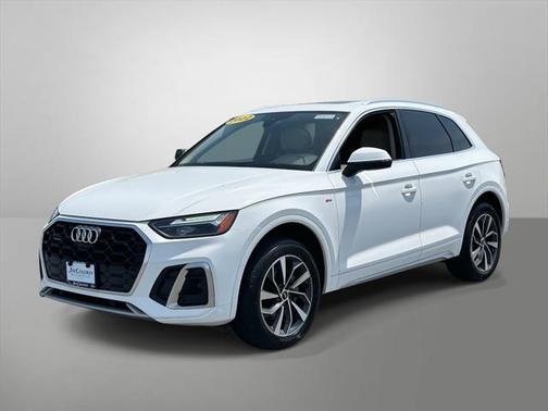 2022 Audi Q5 45 S line Premium Plus