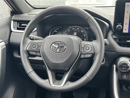 2023 Toyota RAV4 Hybrid SE