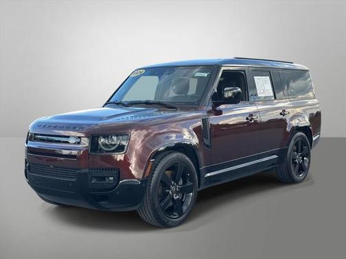 2024 Land Rover Defender 130 P400 X-Dynamic SE