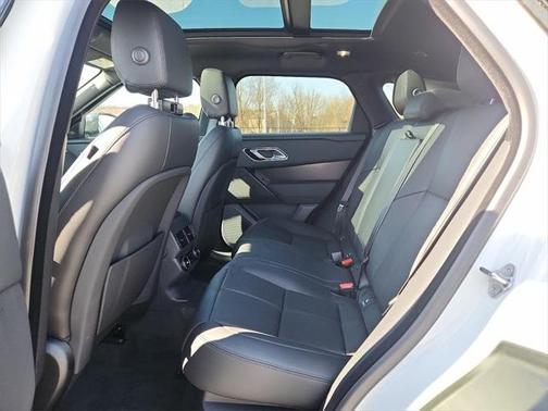 2026 Land Rover Range Rover Velar P250 SE R-Dynamic