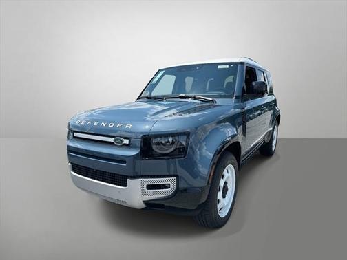 2025 Land Rover Defender 110 P400 S