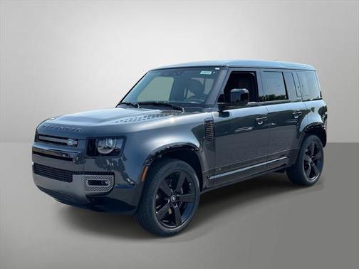 2025 Land Rover Defender 110 V8