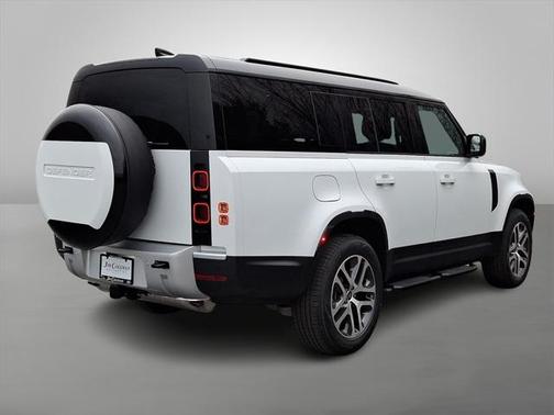 2025 Land Rover Defender 130 P400 S