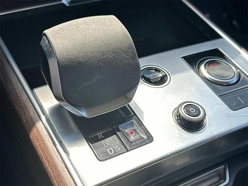 2023 Land Rover Range Rover P400 SE