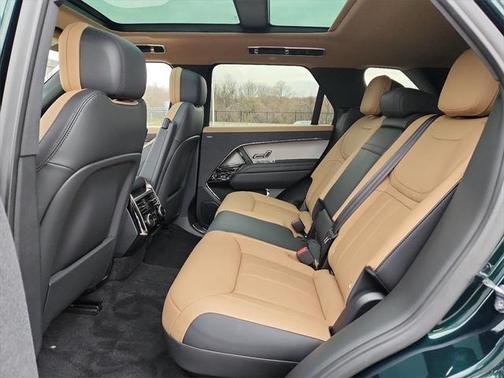 2025 Land Rover Range Rover Sport SE
