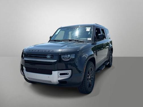 2025 Land Rover Defender 130 P400 S
