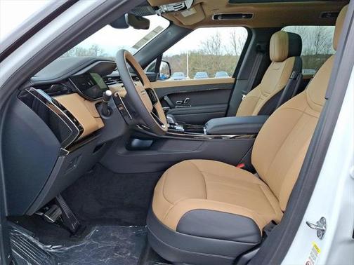 2025 Land Rover Range Rover Sport SE