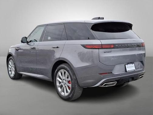2025 Land Rover Range Rover Sport SE
