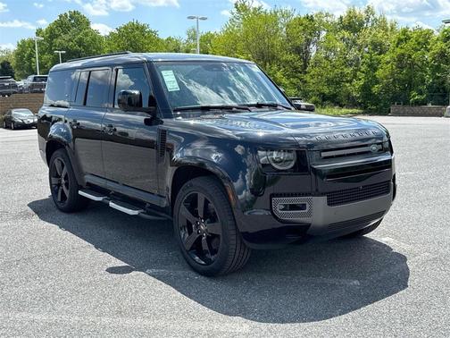 2024 Land Rover Defender V8