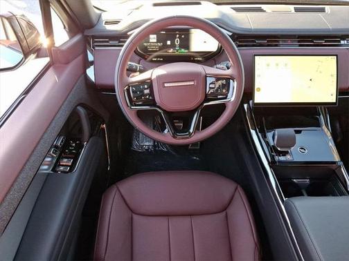 2025 Land Rover Range Rover Sport SE