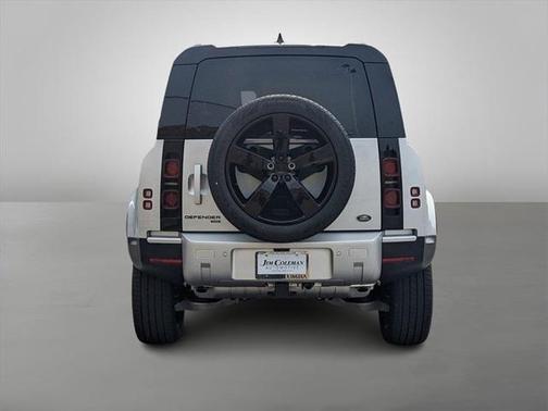 2023 Land Rover Defender 90 SE