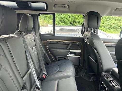 2020 Land Rover Defender 110 HSE