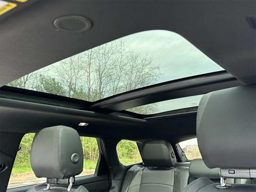 2026 Land Rover Range Rover Evoque Dynamic SE
