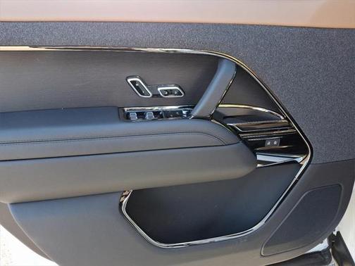 2025 Land Rover Range Rover Sport SE