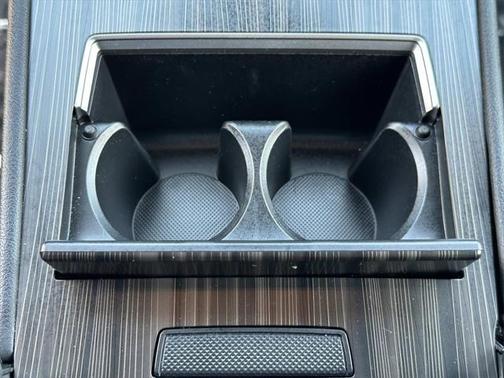2024 Toyota Sienna Platinum 7 Passenger