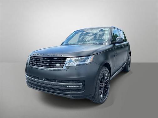 2025 Land Rover Range Rover P400 SE